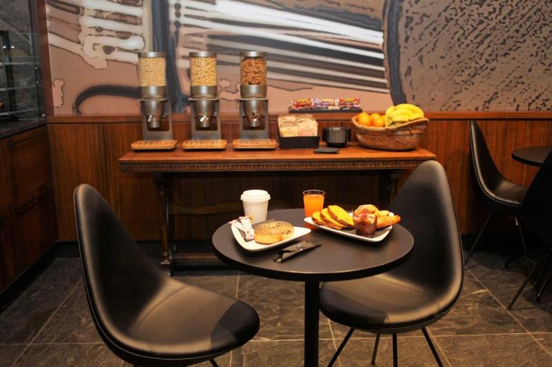 Fotos del hotel Carnegie Hotel:  15