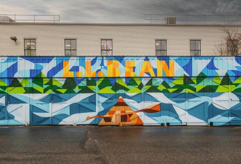 בית מלון כפרי Casco Bay Inn