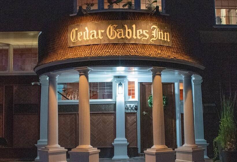 هتل Cedar Gables Inn