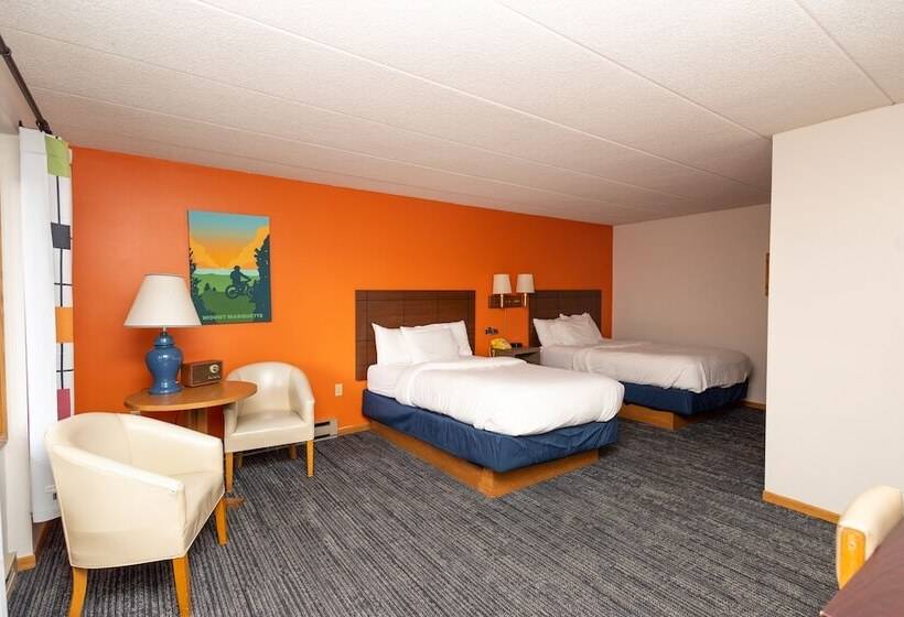 فندق Cedar Motor Inn