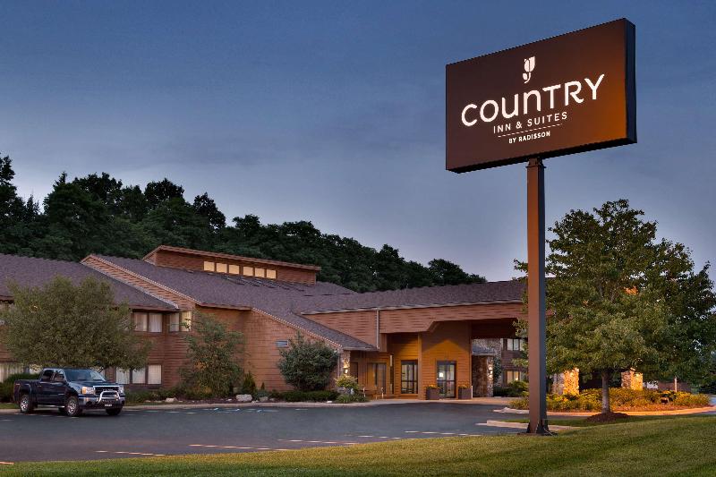 هتل Country Inn & Suites By Radisson, Mishawaka, In