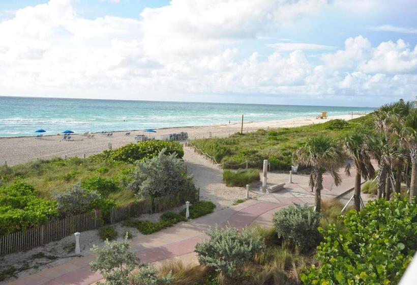 בית מלון כפרי Crystal Beach Suites Miami Oceanfront