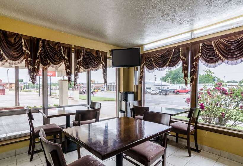 فندق Econo Lodge