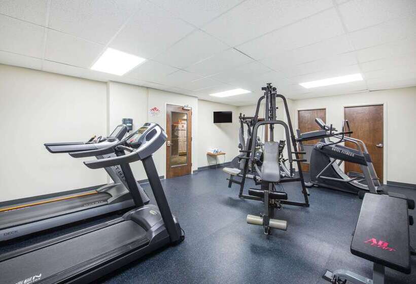 هتل Hawthorn Extended Stay By Wyndham El Paso