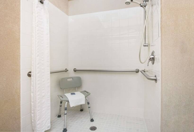 هتل Hawthorn Extended Stay By Wyndham El Paso
