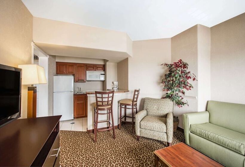 هتل Hawthorn Extended Stay By Wyndham El Paso
