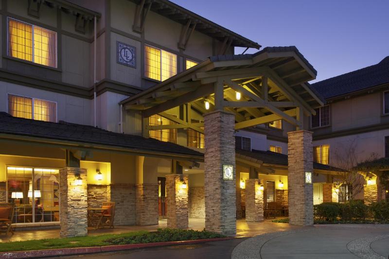 هتل Larkspur Landing Extended Stay Suites Bellevue