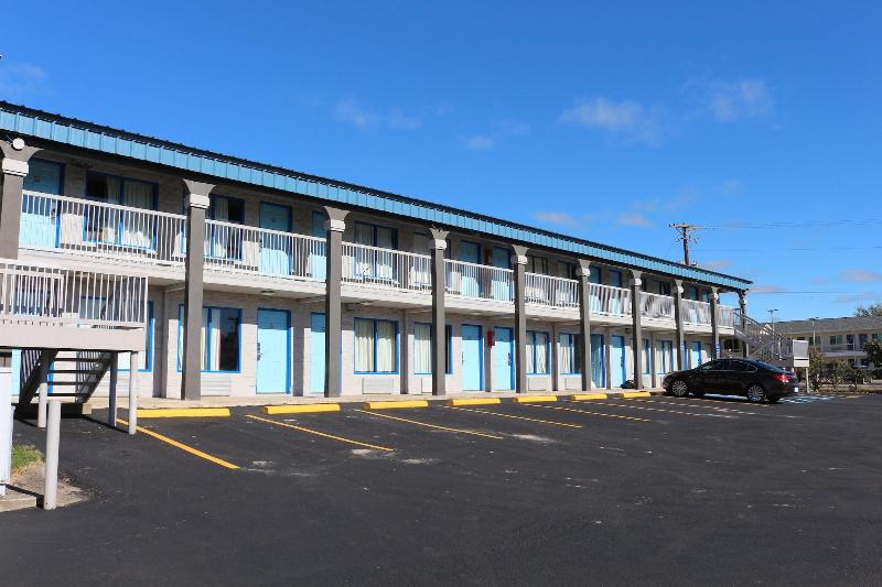 Отель Lonestar Inn