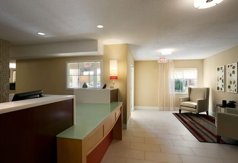 בית מלון כפרי Mainstay Suites Charlotte  Executive Park