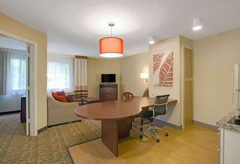 فندق Mainstay Suites Detroit Auburn Hills