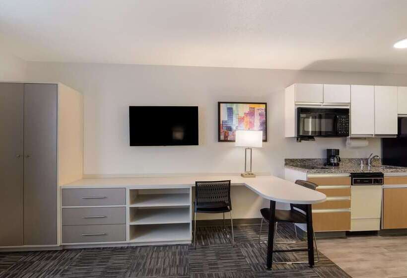 בית מלון כפרי Mainstay Suites Omaha Old Mill