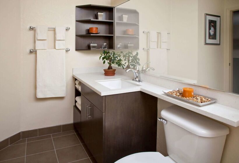 هتل Sonesta Simply Suites Austin The Domain Area
