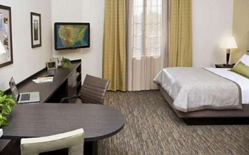 Отель Sonesta Simply Suites Houston Galleria Medical Center