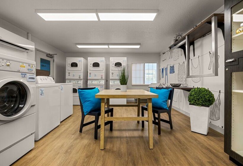 فندق Sonesta Simply Suites Irvine East Foothill