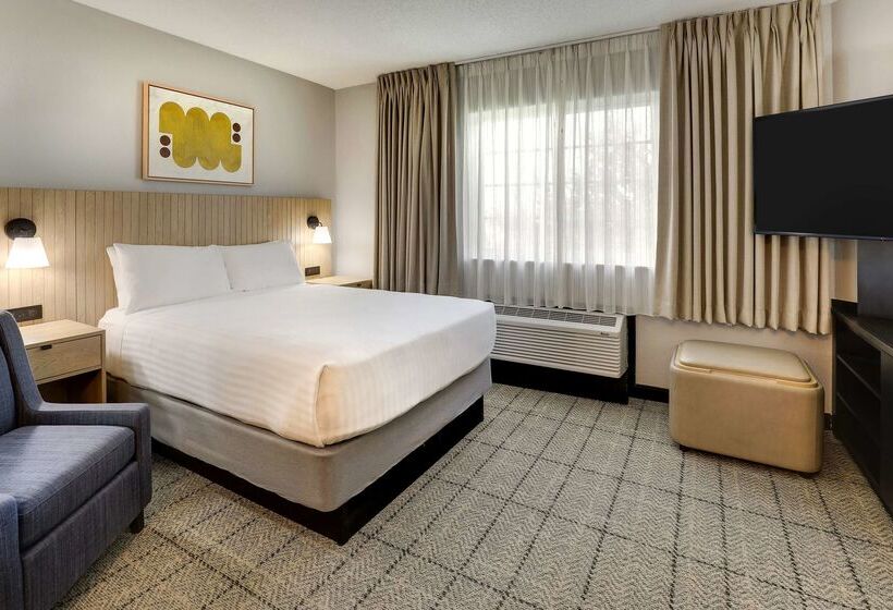 هتل Sonesta Simply Suites Miami Airport Doral