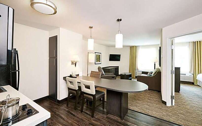 هتل Sonesta Simply Suites Phoenix Tempe