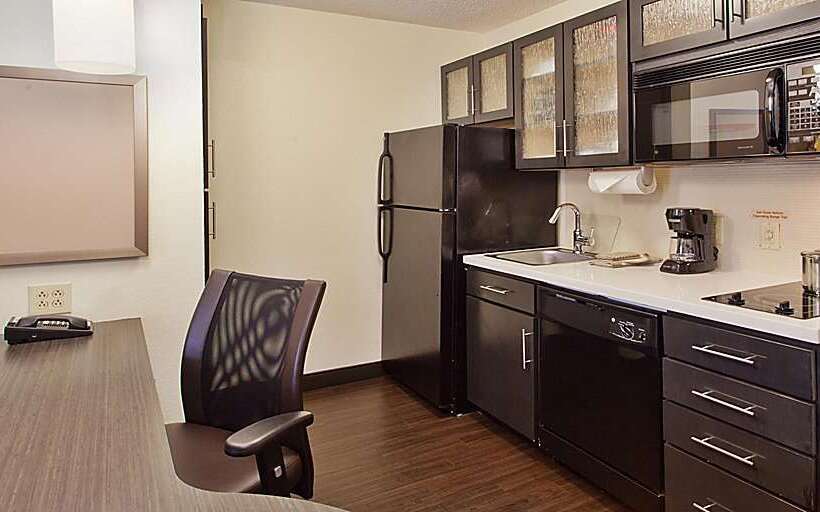 هتل Sonesta Simply Suites Phoenix Tempe