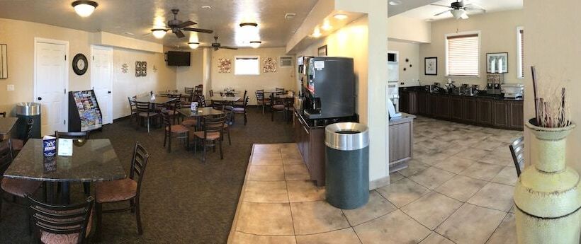هتل St. George Inn And Suites