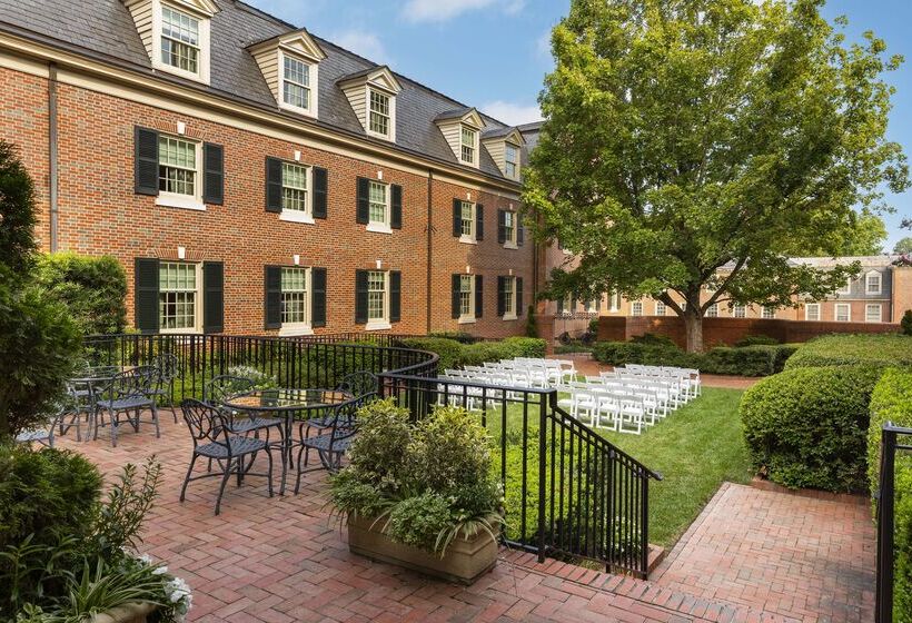 هتل The Carolina Inn, A Destination By Hyatt