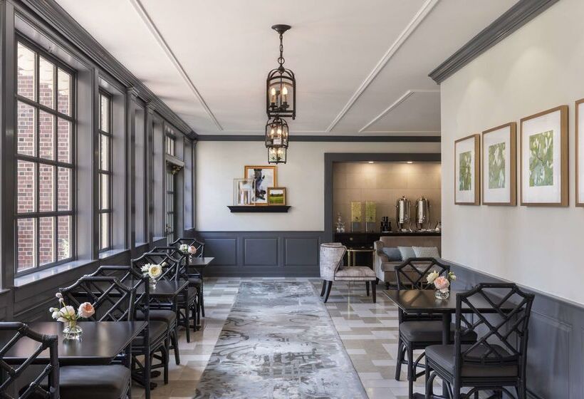 هتل The Carolina Inn, A Destination By Hyatt