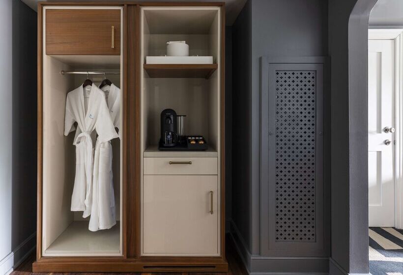 هتل The Carolina Inn, A Destination By Hyatt