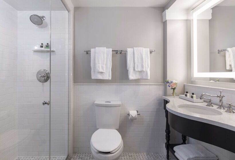 هتل The Carolina Inn, A Destination By Hyatt