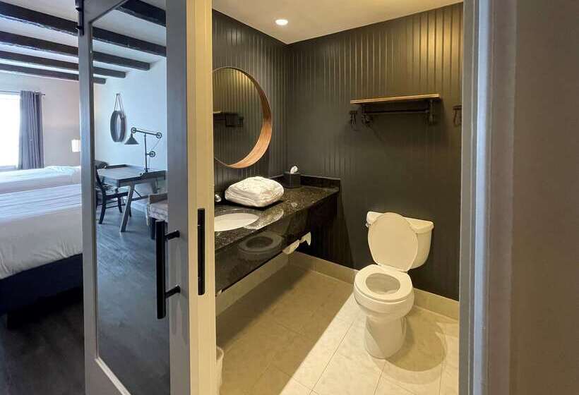 The Century House, Ascend Hotel Collection
