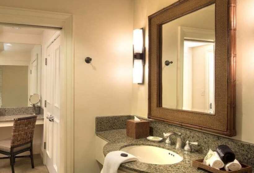 ホテル Tradewinds Carmel