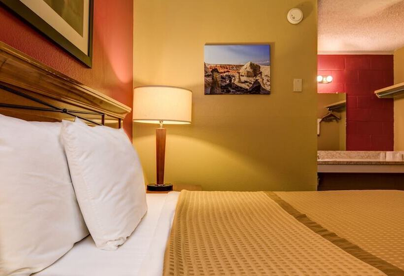 مُتل Cedar Lodge