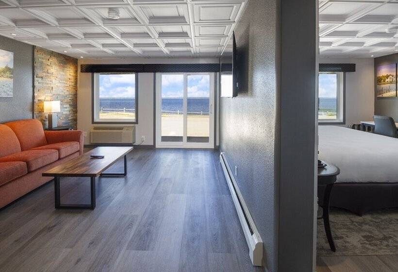 استراحتگاه Terrace Bay Hotel   Lakefront