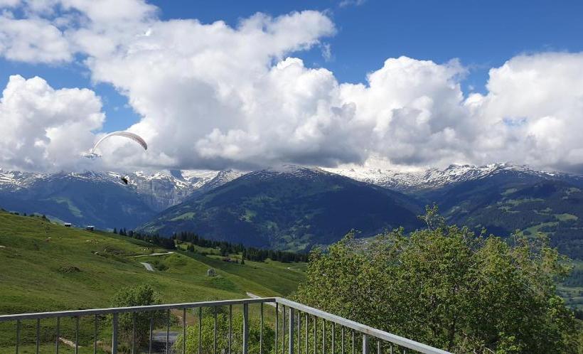 ユースホステル Bündner Rigi