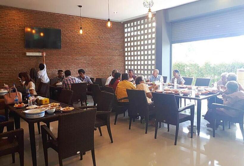 Sawasdee Buriram Resort