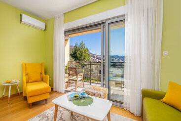Apart Hotel Ms Katunjanin