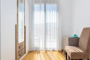 Apart Hotel Ms Katunjanin