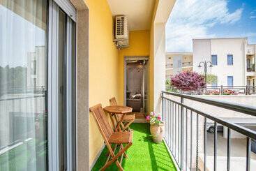 Apart Hotel Ms Katunjanin