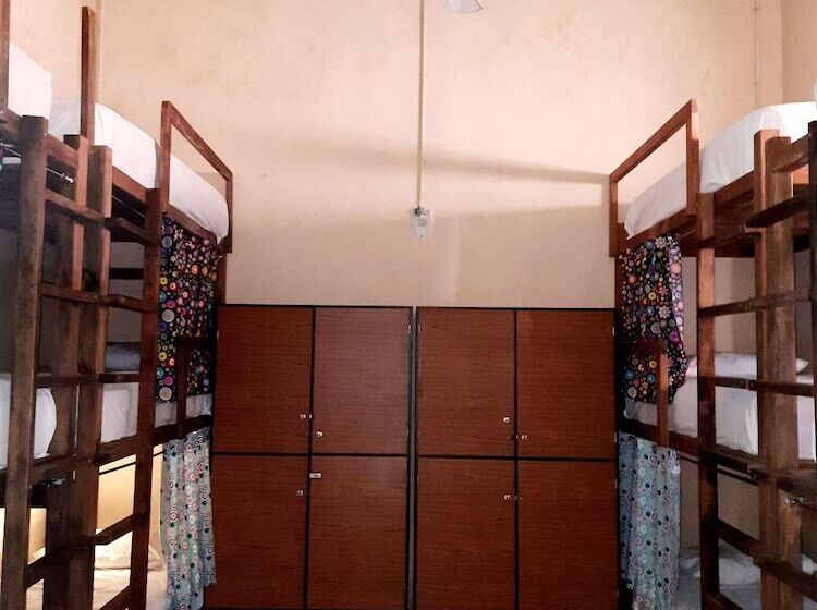Guaya Hostel