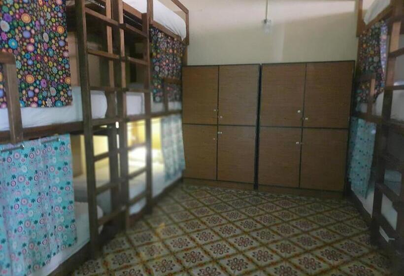 Guaya Hostel