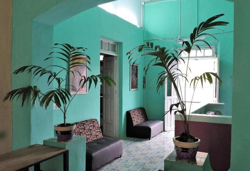 Guaya Hostel