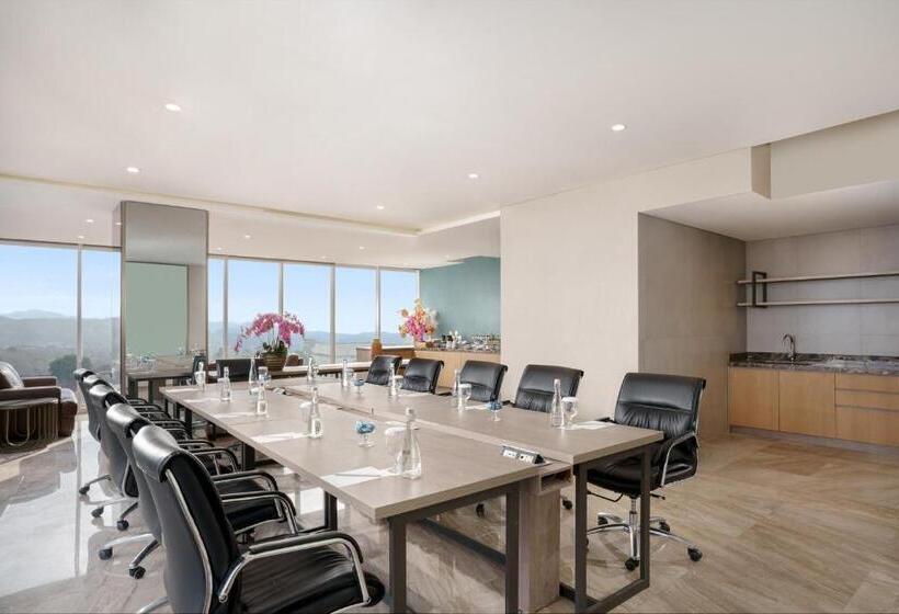 هتل Golden Tulip Springhill Lampung