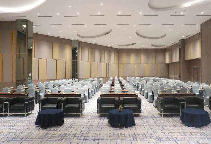 هتل Golden Tulip Springhill Lampung