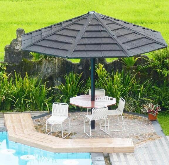 هتل Toraja Torsina