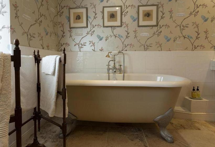 مبيت وإفطار Thistleyhaugh Farmhouse