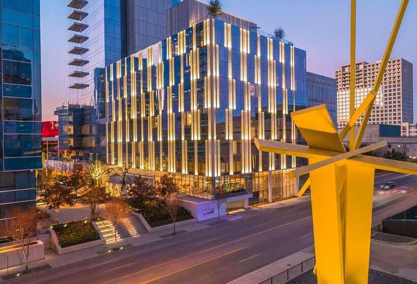 Hall Arts Hotel Dallas, Curio Collection By Hilton