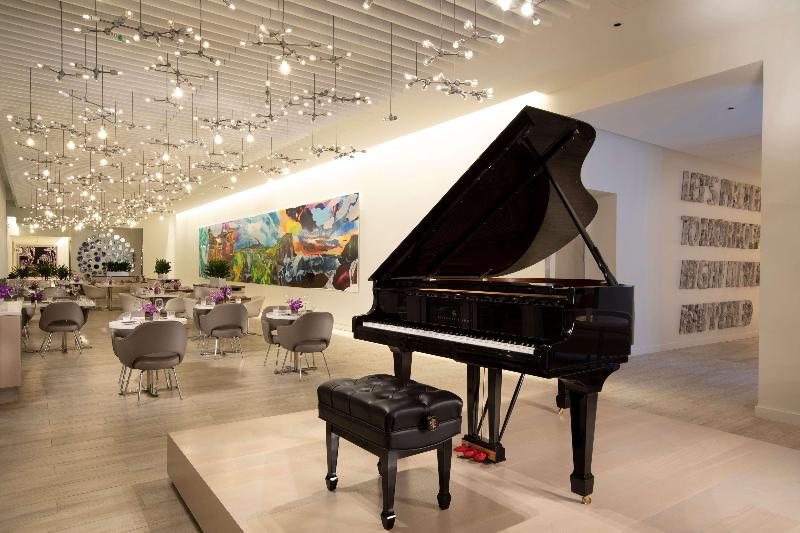 Hall Arts Hotel Dallas, Curio Collection By Hilton