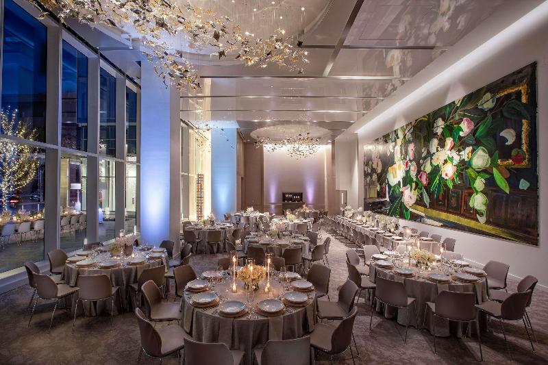 Hall Arts Hotel Dallas, Curio Collection By Hilton