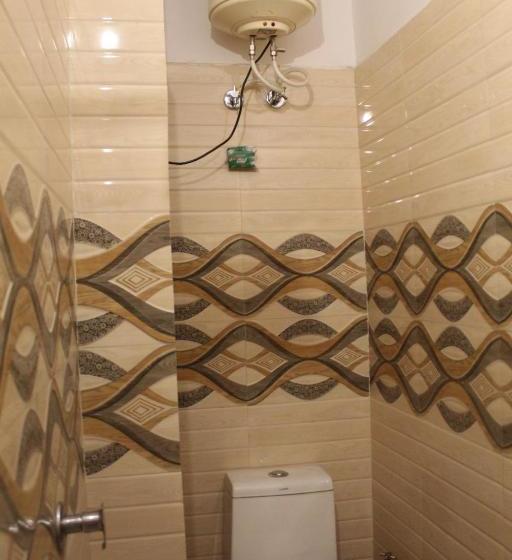 Hotel Sagar Palace @ Near Nizamuddin Railway Station