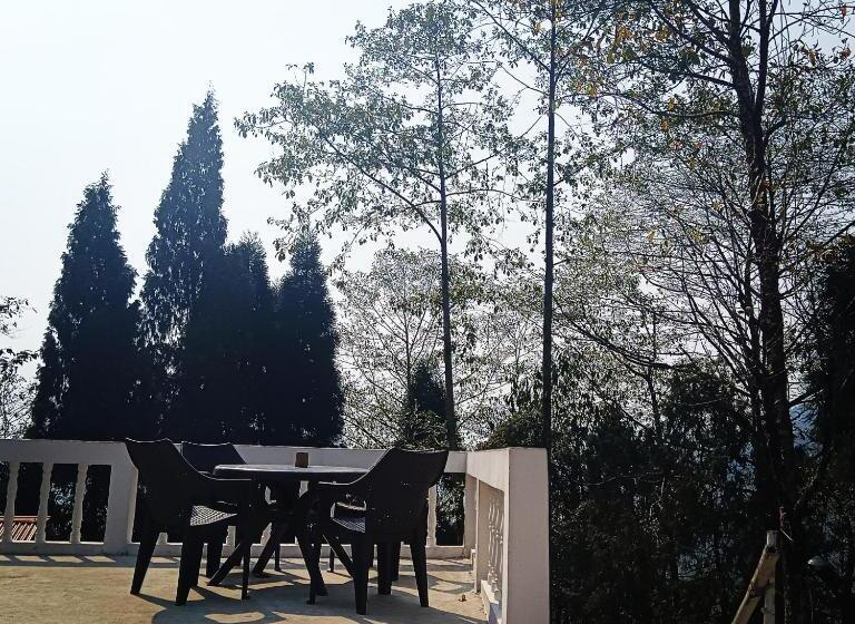 پانسیون Orion Retreat
