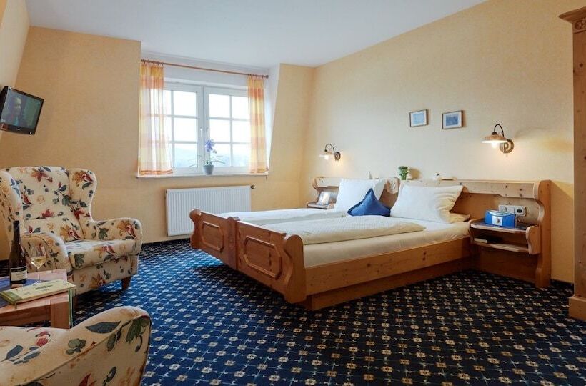 ペンション Weinhaus Stettler