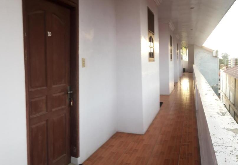 پانسیون Wisma Sibayak Guesthouse Berastagi