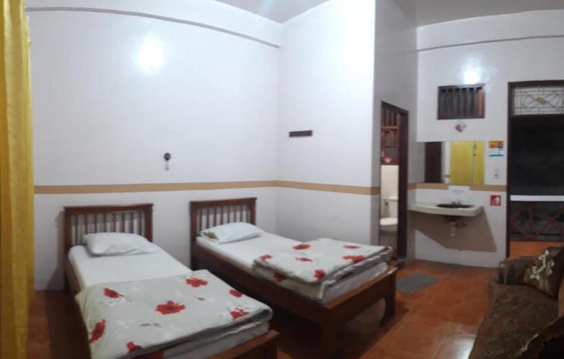 پانسیون Wisma Sibayak Guesthouse Berastagi